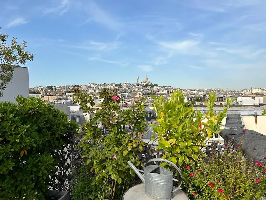 Appartement 3 Pieces Avec Vue 360 Sur Paris 0*,  Frankrike